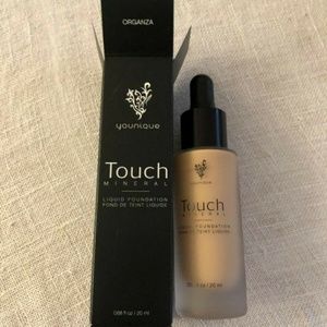 Touch Liquid Foundation